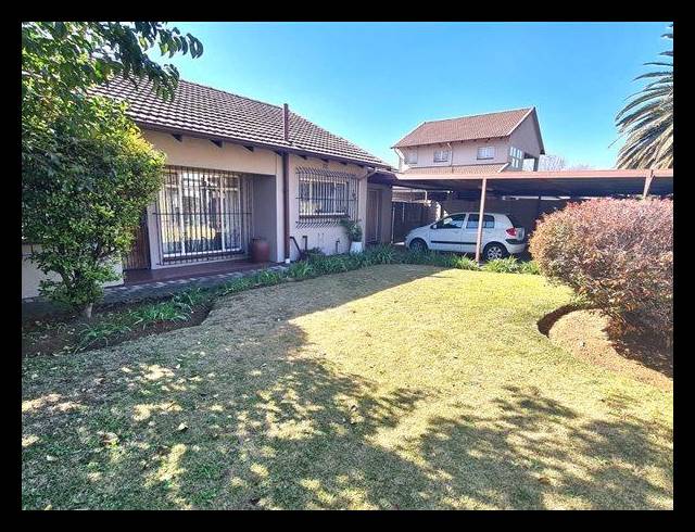 3 BEDROOM HOUSE FOR SALE IN BONAERO PARK